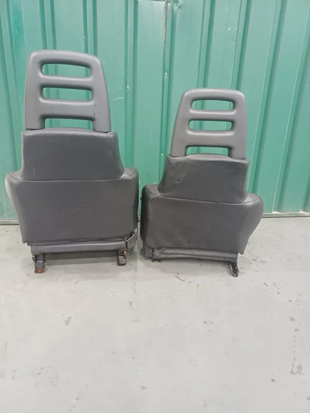 Asientos delanteros Suzuki Samurai