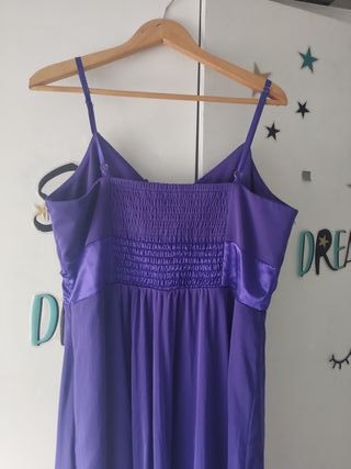 Vestido de fiesta morado