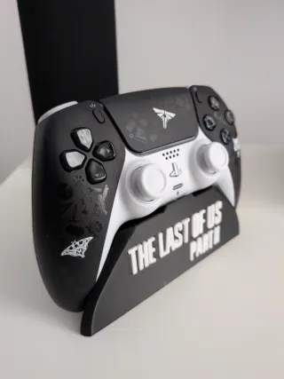 Soporte Mando DualSense PS5 The Last of Us 