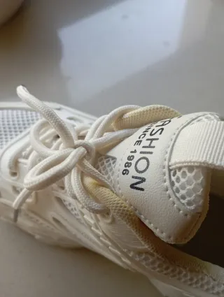 Zapatillas deportivas mujer color crudo