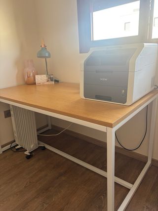 Mesa escritorio/comedor madera y blanca