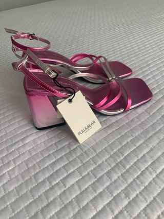Sandalias Pull&Bear tacón rosa y plata