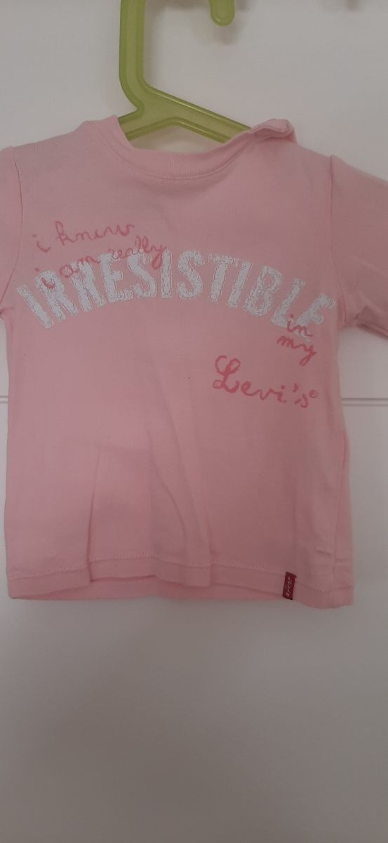 Camiseta Levi's rosa 6 meses