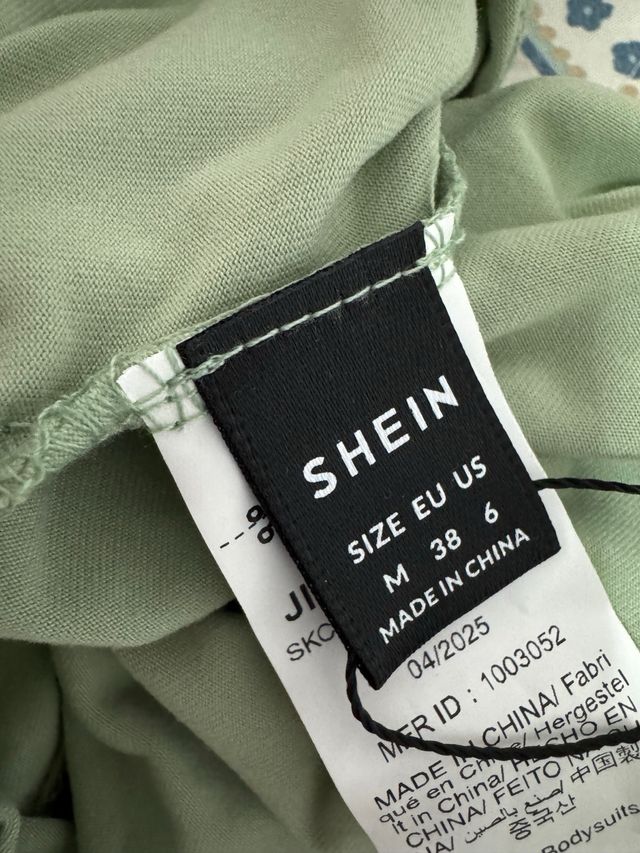 Body verde agua asimétrico