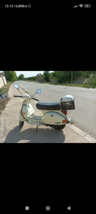 Vespa Iris 200