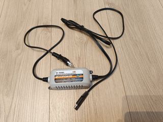 Cargador Batería Moto 12V 3000MA