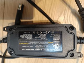 Cargador Batería Moto 12V 3000MA