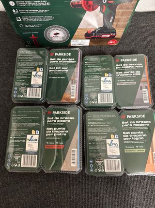 Taladro Percutor Parkside 20V + Accesorios