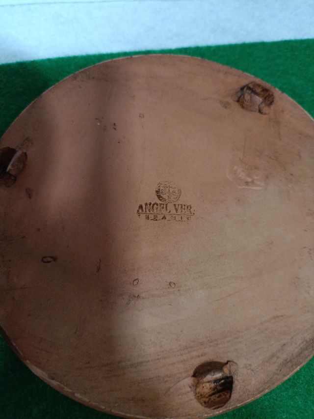 Caja barro cocido y esmalte con elefante.