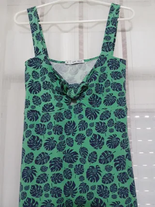 Vestido verde corto estampado hojas