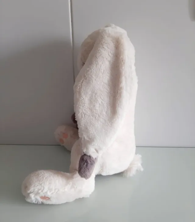 Conejo de peluche Sigikid + cuentos NUEVO