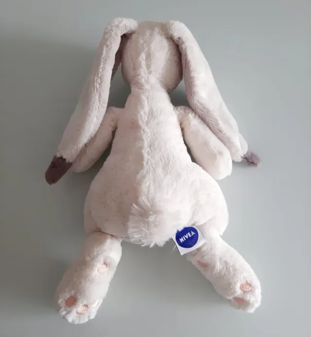 Conejo de peluche Sigikid + cuentos NUEVO