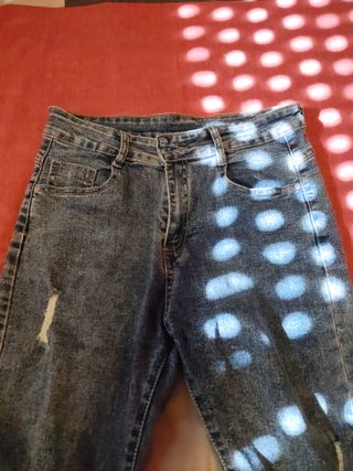 Pantalón vaquero mujer campana rotos talla 38