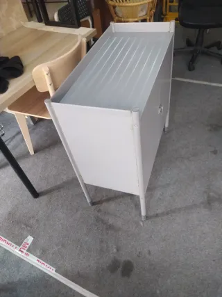 Mueble archivador gris