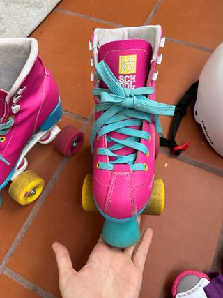 Patines y protecciones niña