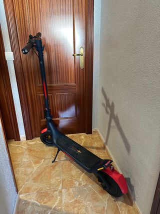 Patinete Eléctrico Red Bull Racing