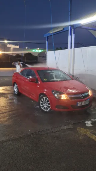 Opel Astra Rojo