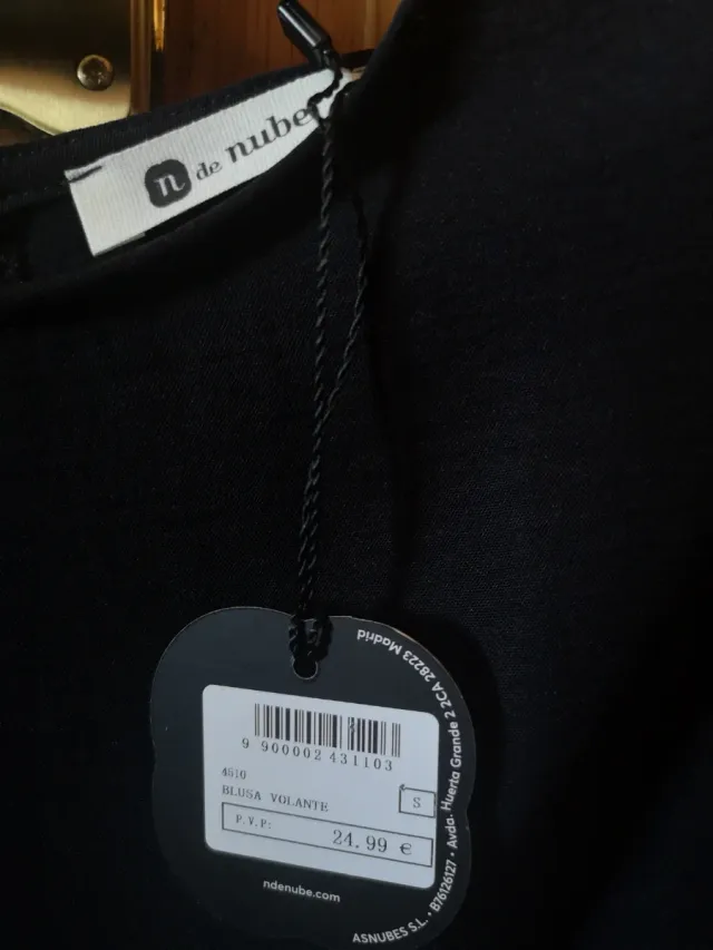 Blusa Nube Volante Negra Talla S