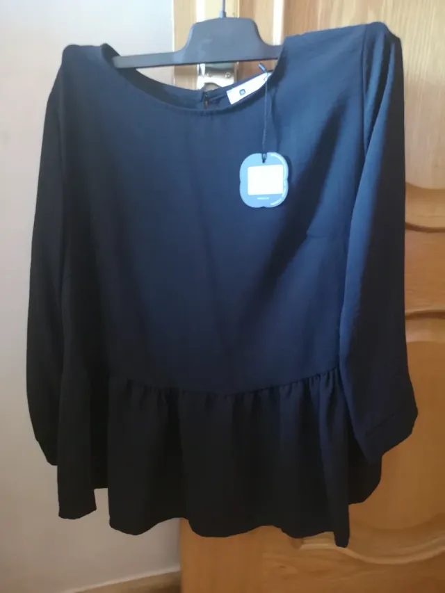 Blusa Nube Volante Negra Talla S