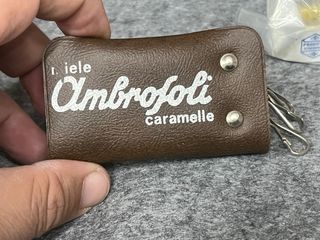 Lotto Vintage Ambrosoli metro Portachiavi Spazzola