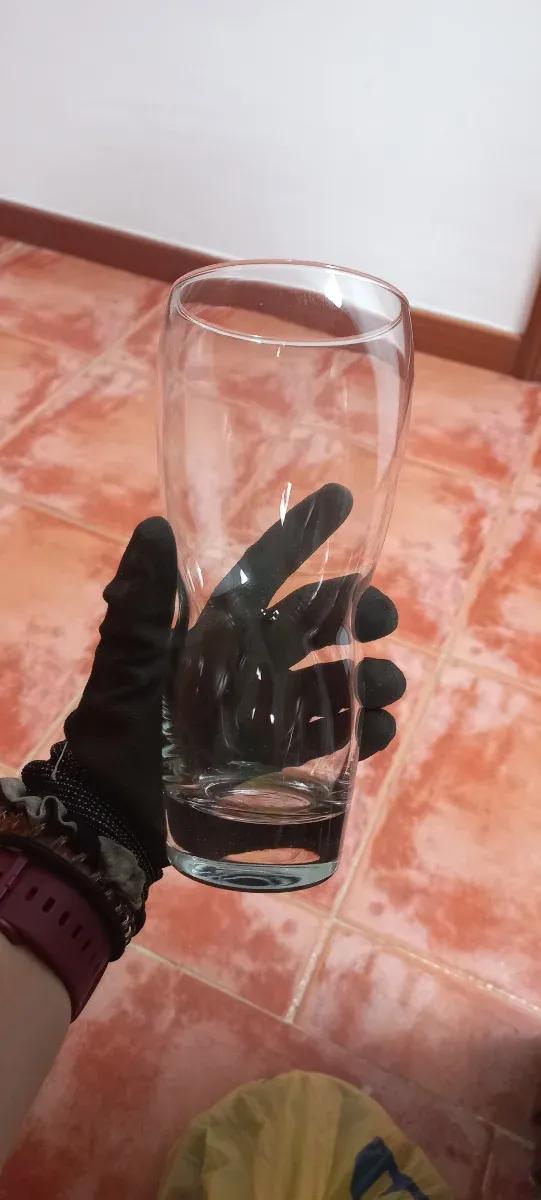 Vasos de vidrio transparentes