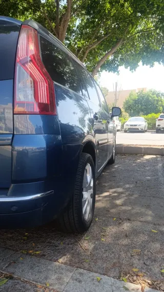 Citroen Grand C4 Picasso 2011