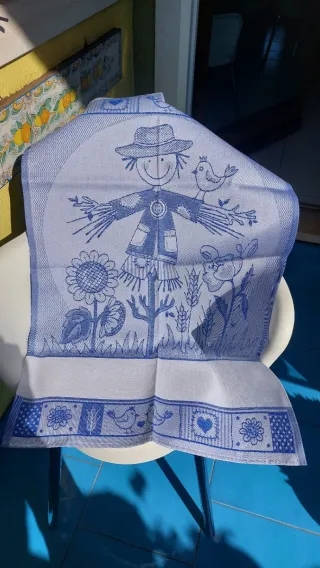 Strofinaccio con tela Aida per ricamo