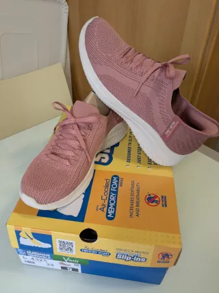 Zapatillas Skechers Mujer Slip-ins Talla 39.. 