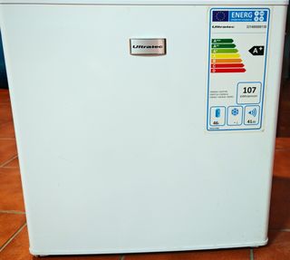 Nevera pequeña Ultratec 46L