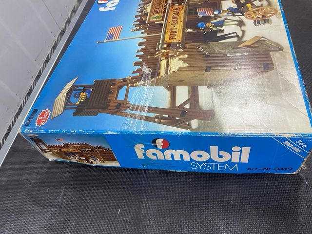 Playmobil Fort Randall Famobil System