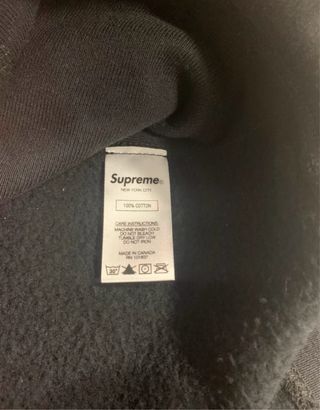 Sudadera Supreme x Kaws Negra