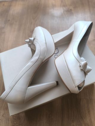 Zapatos de Novia Doriani Blancos Talla 37