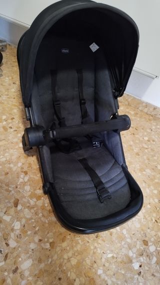 Carro bebé 3 en 1 Chicco. 