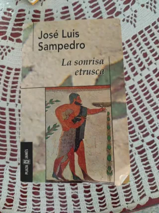 La Sonrisa Etrusca