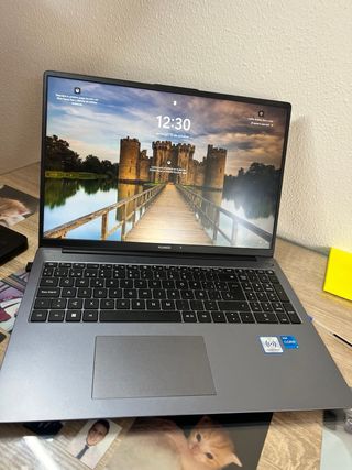 portátil Huawei  Matebook D16 (con garantia)