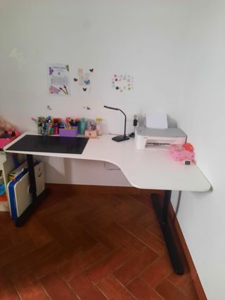 In vendita 2 tavoli da scrivania da ufficio