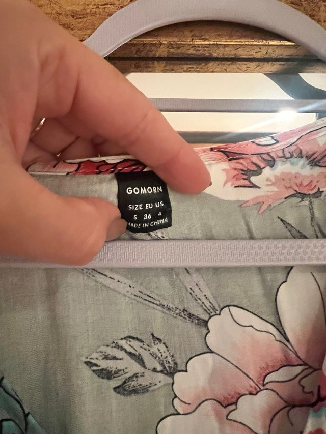 Vestido midi floral verde