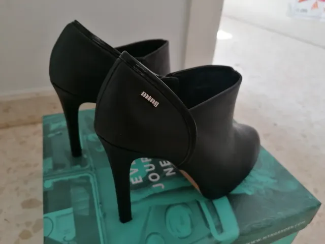 Botines tacón negros Mustang