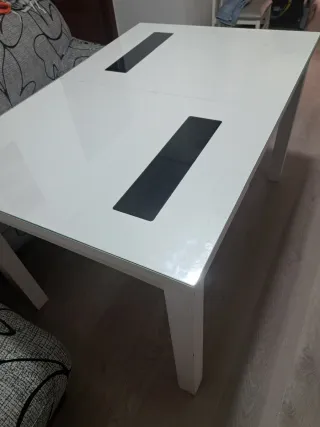 Mesa plegable 135 o 200 cm con cristal.