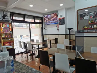 Traspaso Bar con salida de humos en El Prat