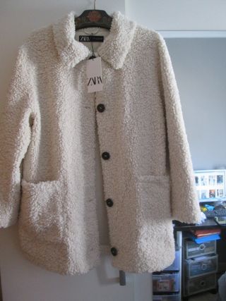 ABRIGO OVERSIZE BORREGUITO ZARA