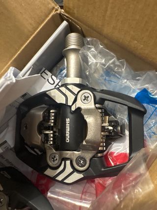 Pedales Shimano SPD automáticos m8020
