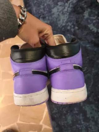 Nike Jordan 1 Mid Viola Bianco e nero