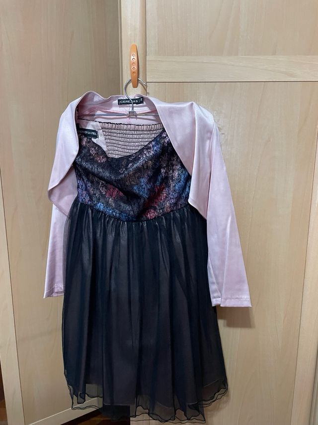 Vestido de fiesta negro y rosa