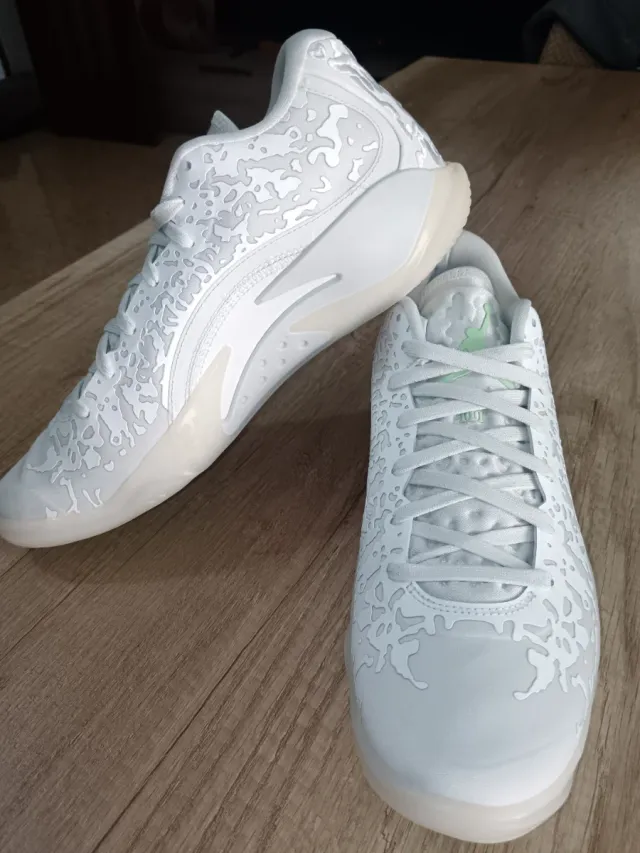 Zapatillas Jordan Blancas y Verdes