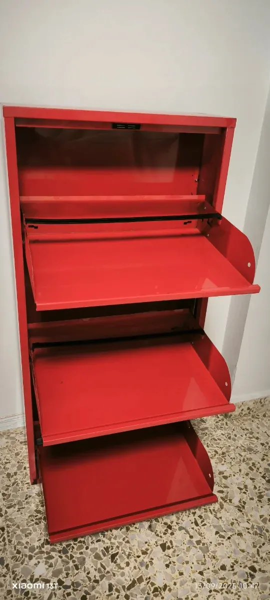 Zapatero Metálico Rojo