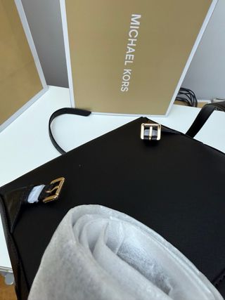 Mochila Michael Kors Negra