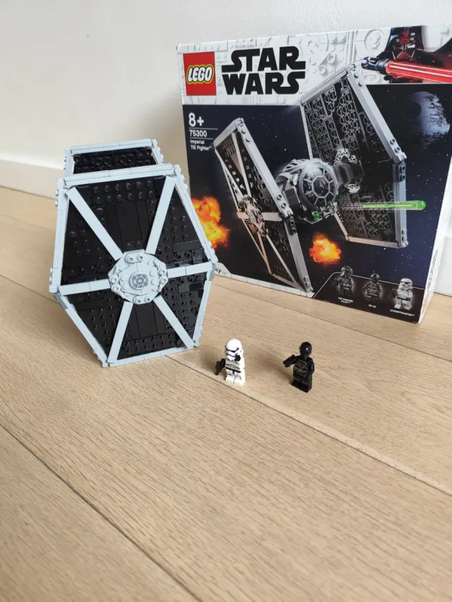 Lego Star Wars Caza TIE Imperial 75300