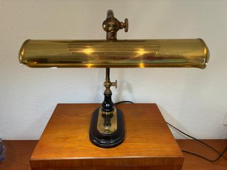  Lampara clásica para mesa despacho o piano