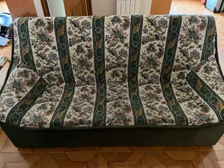 Conjunto 2 sofás tela floral y verde